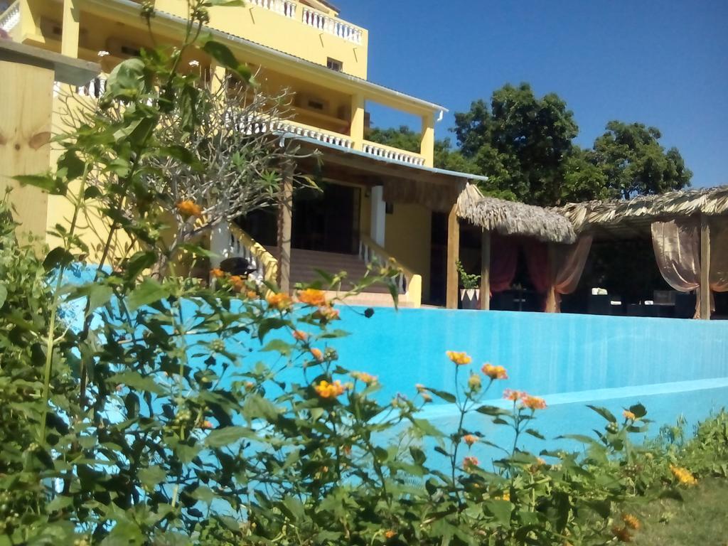 Casa Lilly Bed and Breakfast Cabarete Eksteriør billede