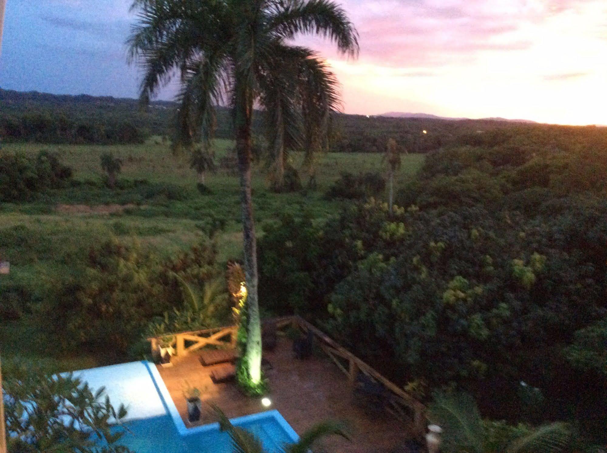 Casa Lilly Bed and Breakfast Cabarete Eksteriør billede